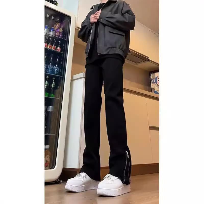 ストレートデニム すっきりシルエット裾ジップデニム
