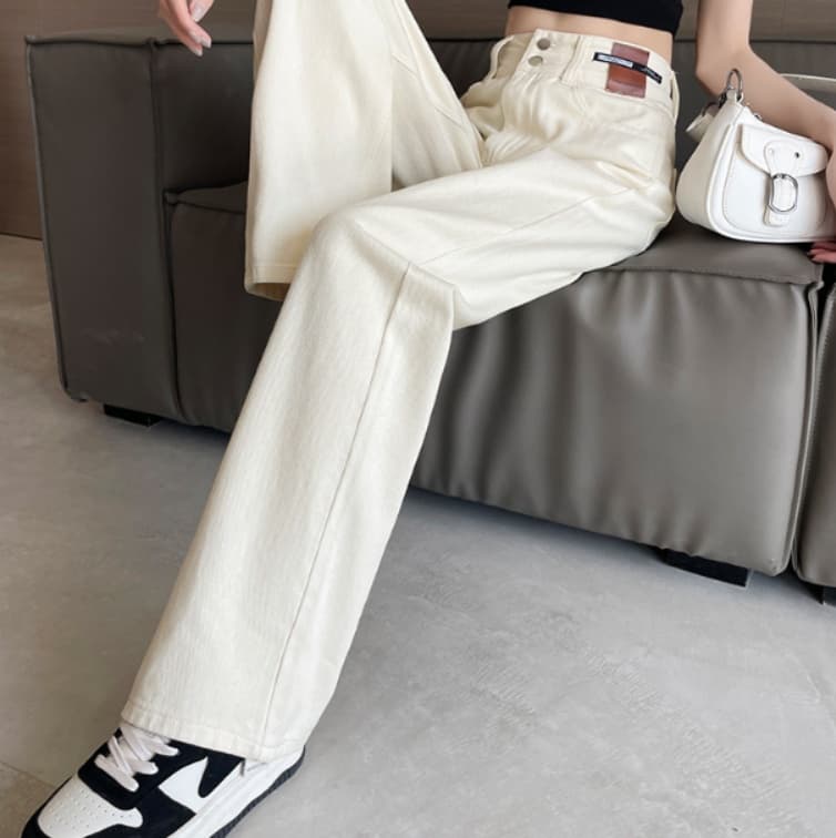 シンプル美脚ストレートデニム