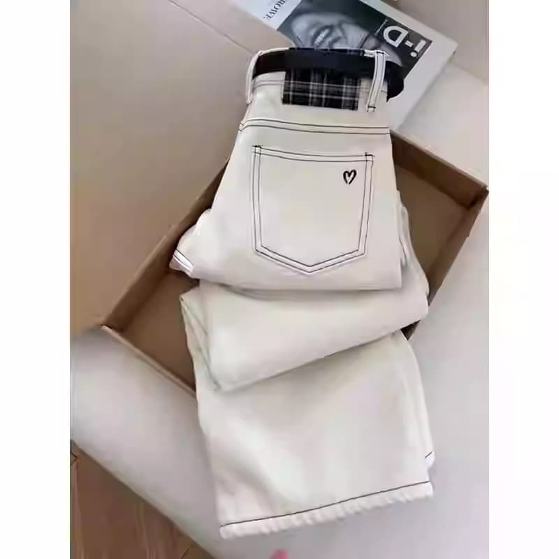 ハートワンポイントストレートデニム