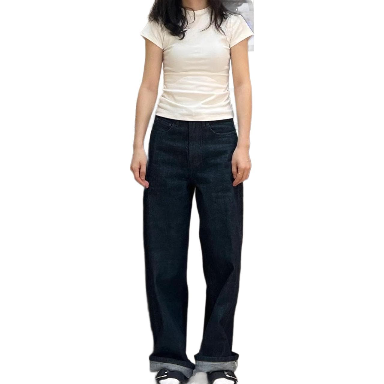見た目美人シンプルストレートデニム