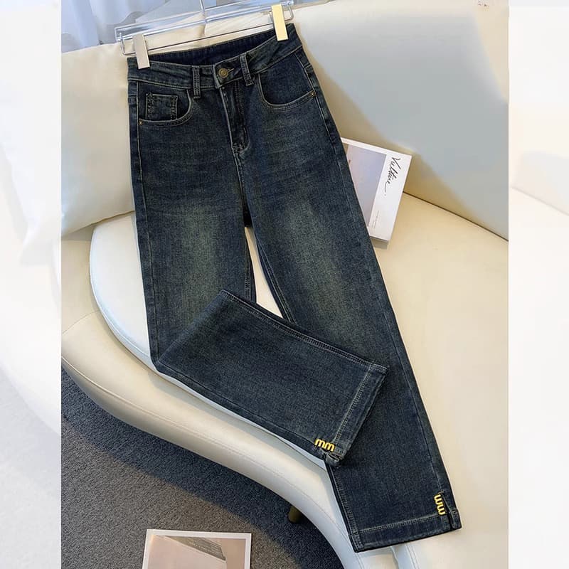 シンプルロゴ入りストレートデニム