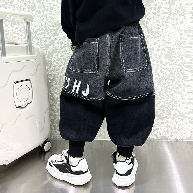 ストレートデニム バルーンシルエット ゆったりデニム