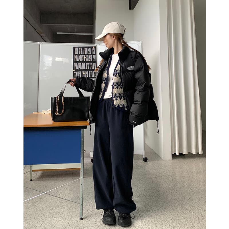 くつろぎゆったりストレートデニム