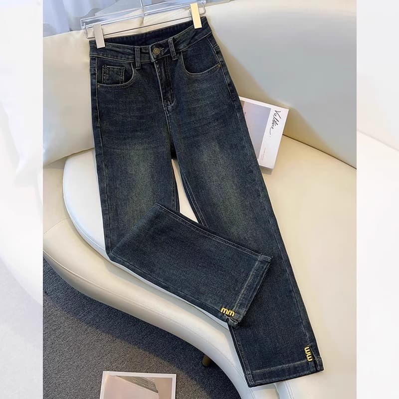 シンプルロゴ入りストレートデニム
