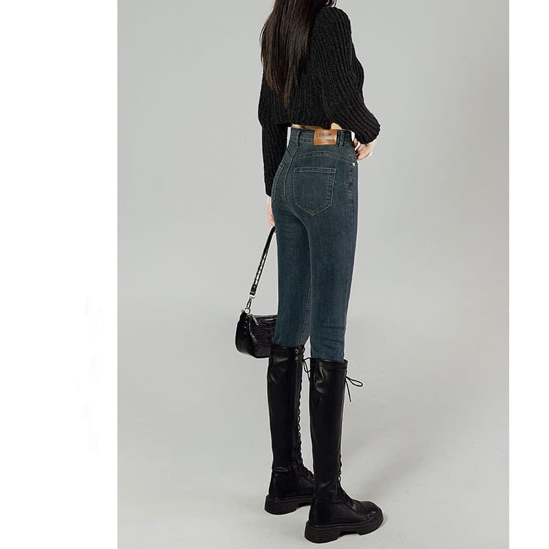 スタイリッシュ美脚ストレートデニム