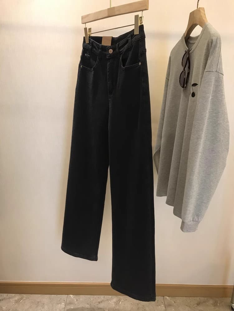 ストレートデニム 大人シンプルデニム