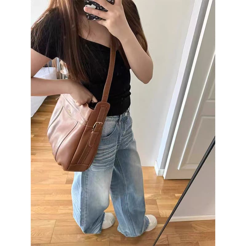 ストレートデニム ゆったりワイドシルエットデニム