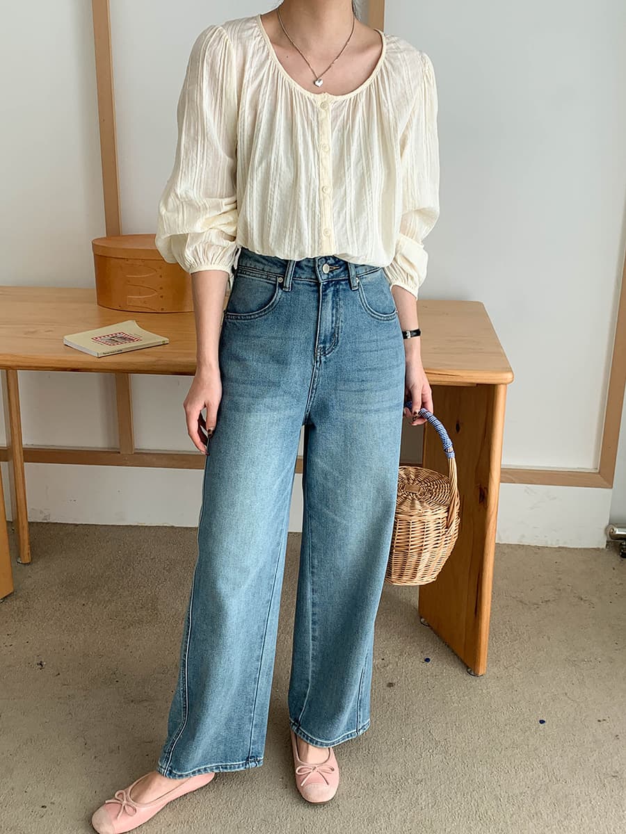 ゆったりシルエット リラックスストレートデニム