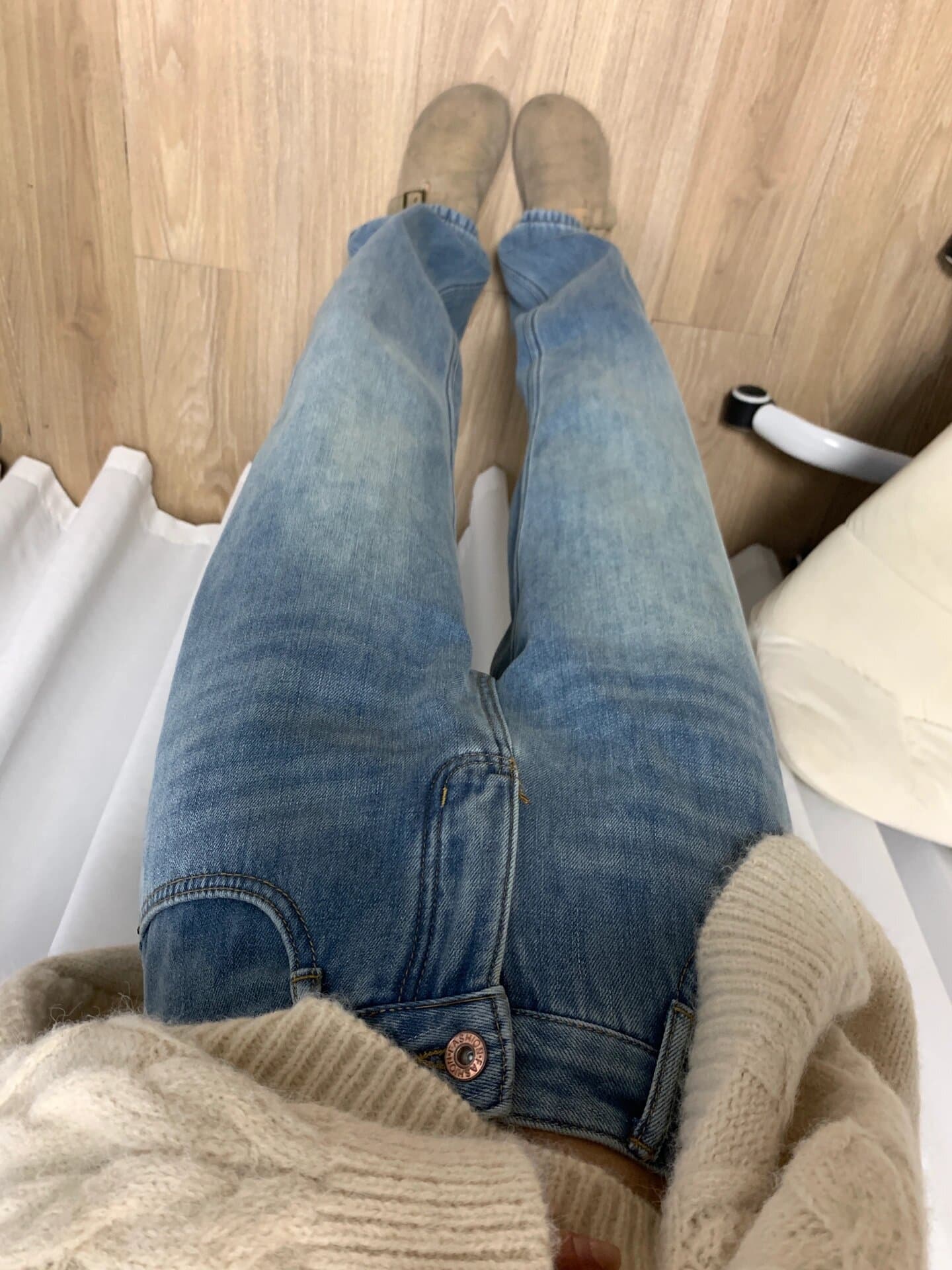 裏ボアストレートデニムパンツ