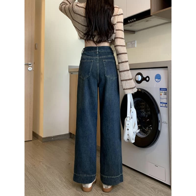 レトロ感ハイウエストストレートデニム